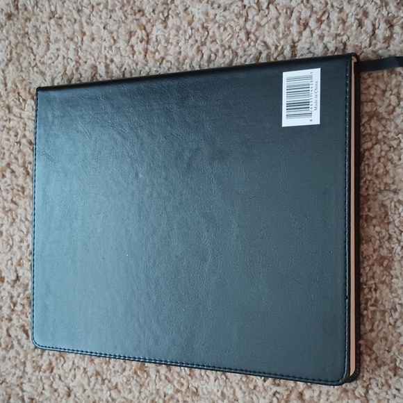 notebook - Picture 2 of 4